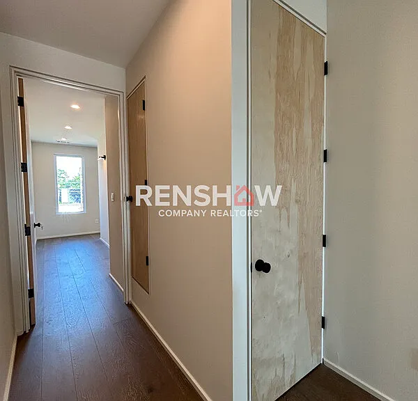 38 Angelus St — Photo 26