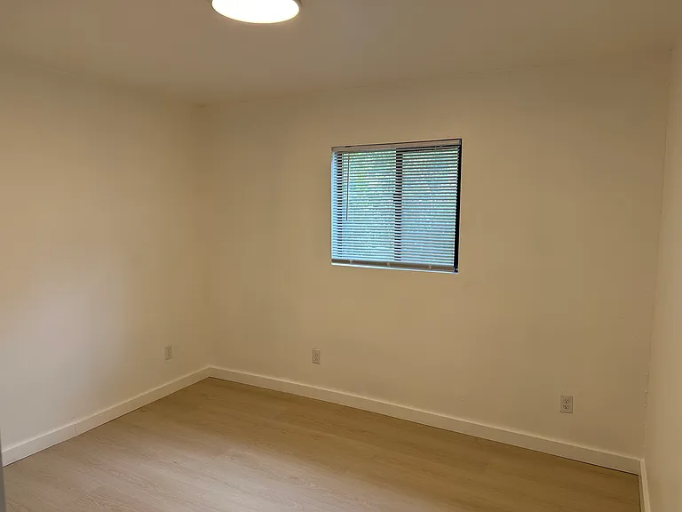 3719 S 272nd St — Photo 11