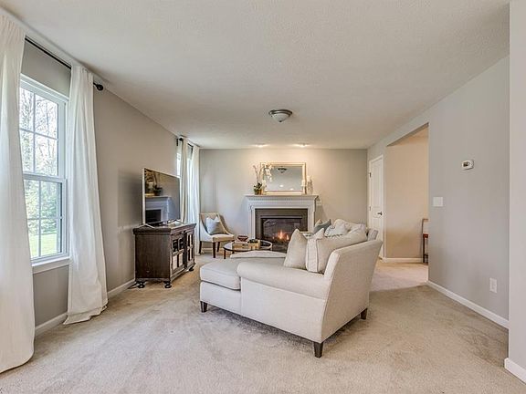 2nd image of 9866 Gabriels Way Unit 28