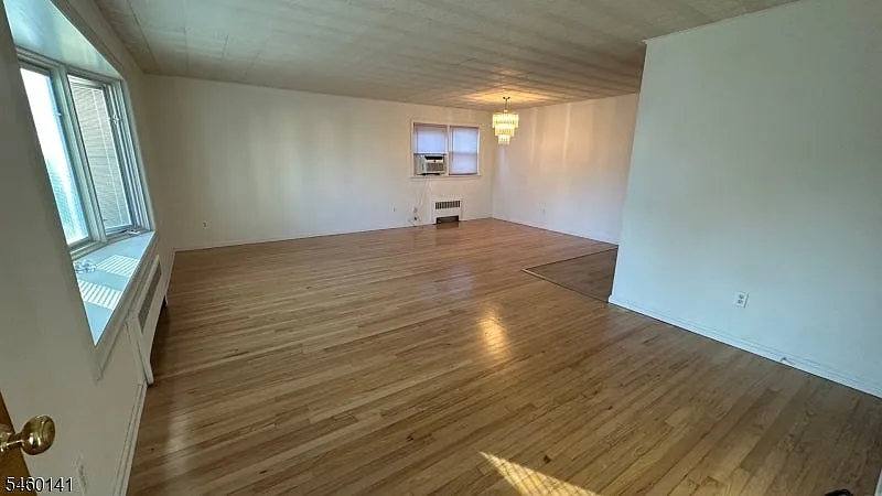 43 Oakwood Ave