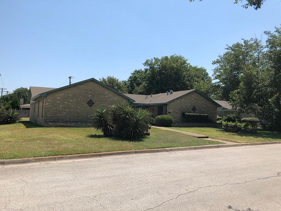 1st image of 4901 Stacey Ave #4903