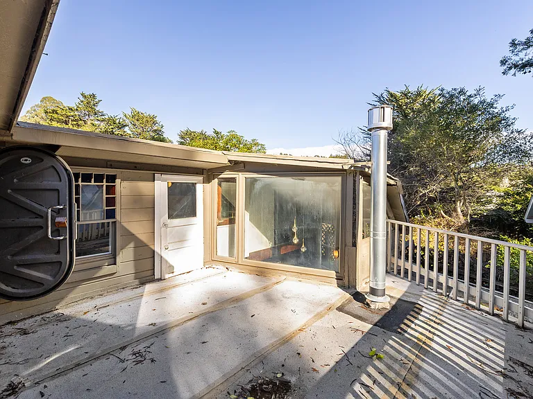 254 Throckmorton Ave #C — Photo 22