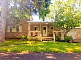 1707 Lake Rd, Youngstown, NY 14174