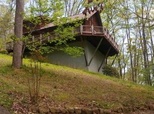 2837 Mountain Blvd, Sevierville, TN 37876