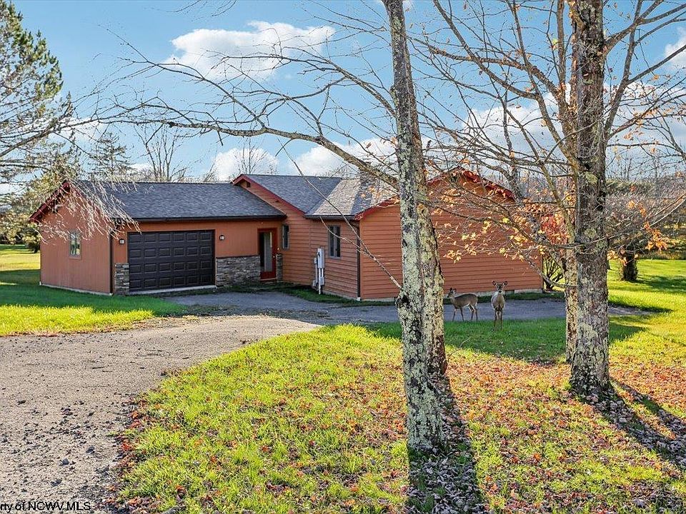 1st image of 28 Pancake Ln