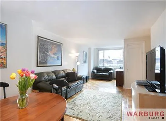 Sold by Warburg | media 10