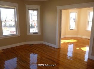 7 Dartmouth St, Worcester, MA 01604