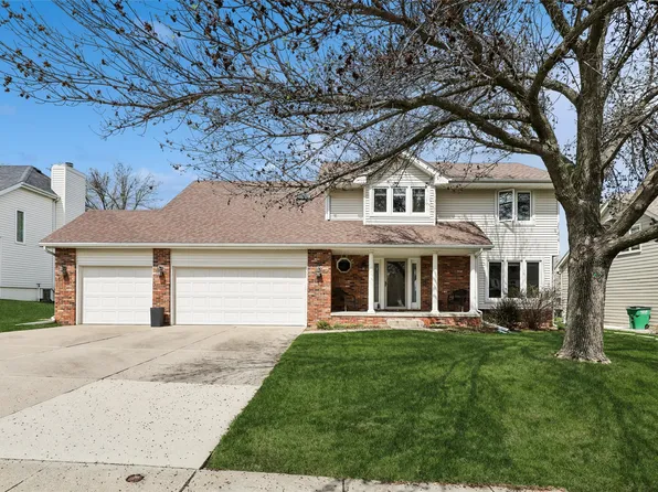 9913 Alpine Dr, Urbandale, IA 50322