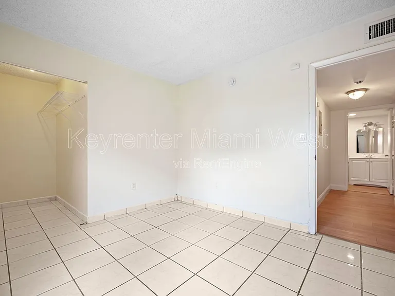 201 W Park Dr #102-2 — Photo 22