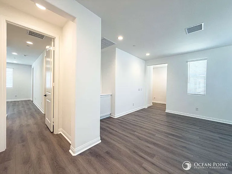 405 Wisteria St — Photo 14