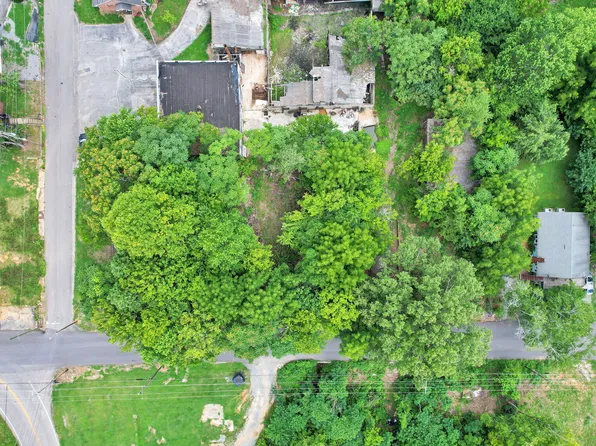 695 Gaut St NE, Cleveland, TN 37311