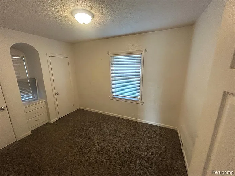 5081 Wayburn St — Photo 6