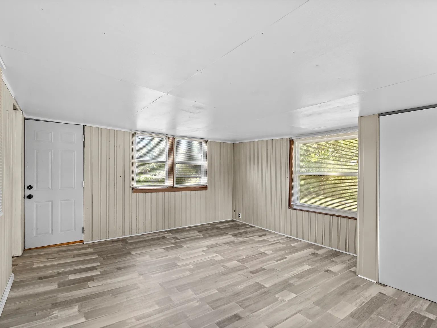 9778 Colony Dr Saint Louis MO 63137 — Photo 4