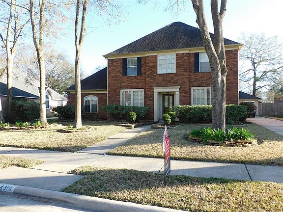 3rd image of 4310 Roaring Rapids Dr