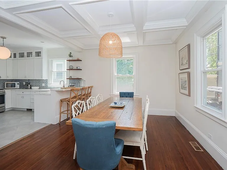 27 Mann Ave — Photo 10