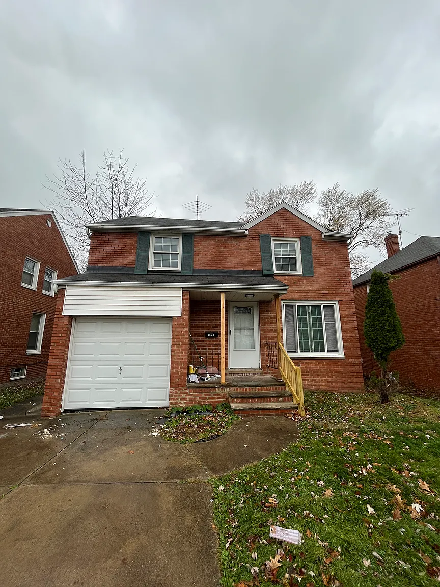 5062 Thomas St photo 1