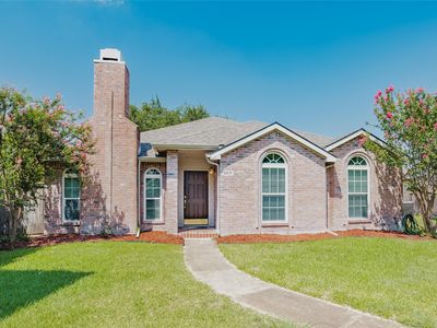 2918 Periwinkle Ct, Garland, TX, 75040