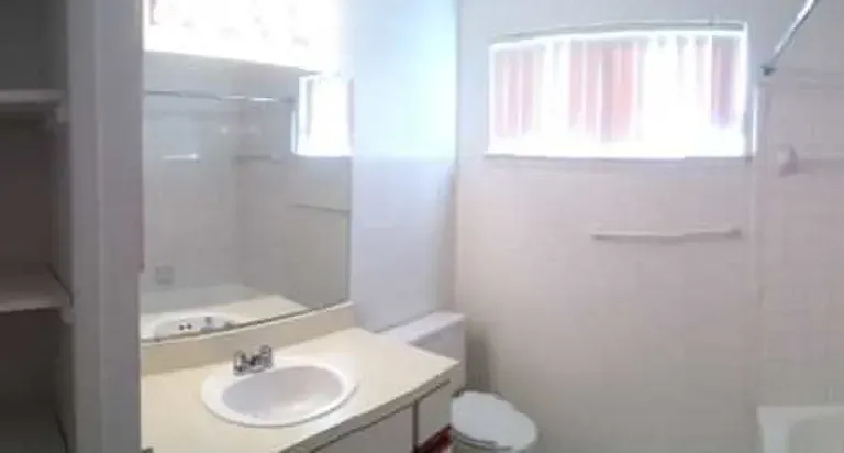 Woodcrest Apartments — Photo 11