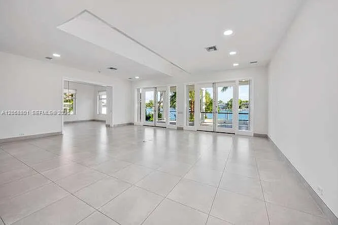 621 N Mashta Dr — Photo 5