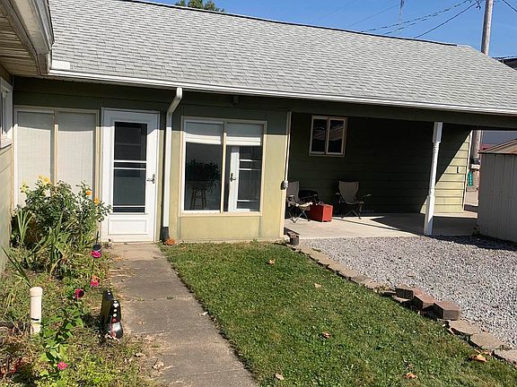 3rd image of 3855 W Lakeshore Dr