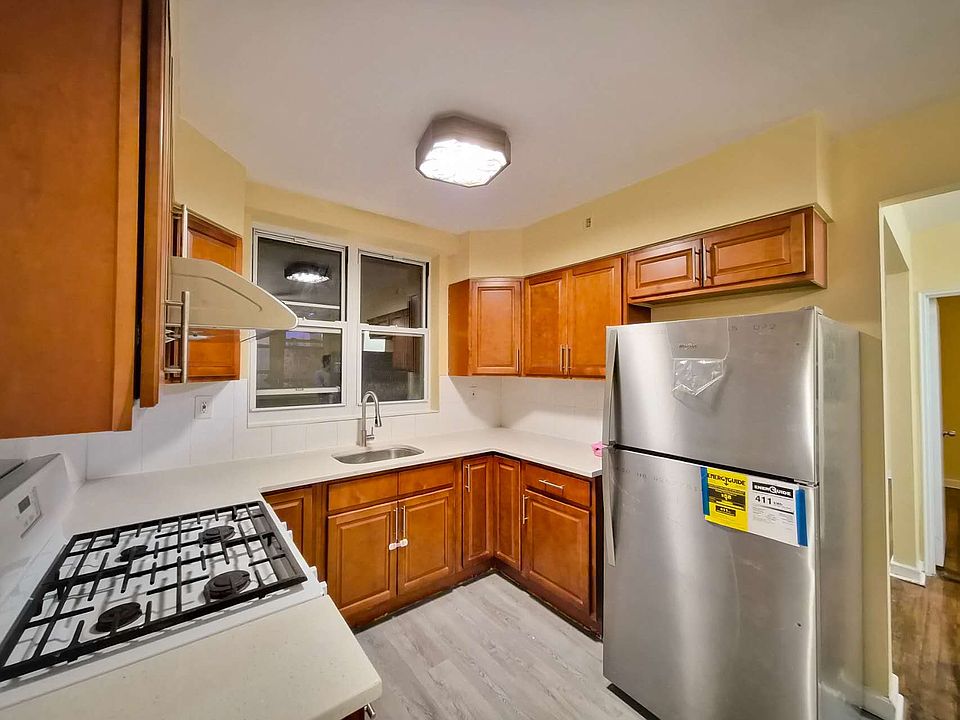 1st image of 8816 16th Ave Floor 2