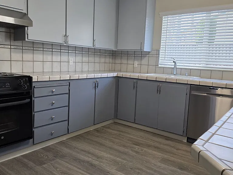 4611 Harmony Pl — Photo 15