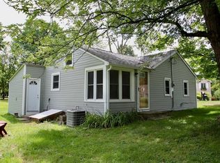 2745 Rockefeller Rd, Willoughby Hills, OH 44092