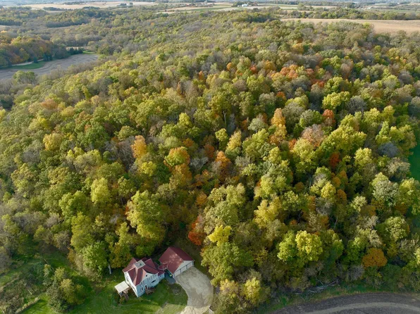 9459 County Road 105 Rd NW, Pine Island, MN 55963