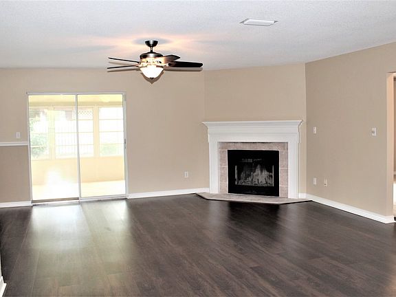 3rd image of 411 W Rosetta Ave #11/2