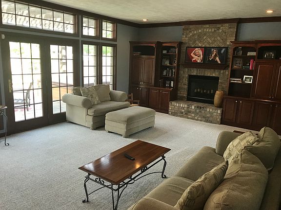 5th image of 415 Alisa Ave