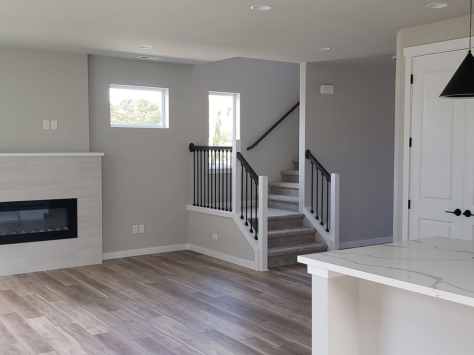 2nd image of 2444 SW Ridgeway Dr