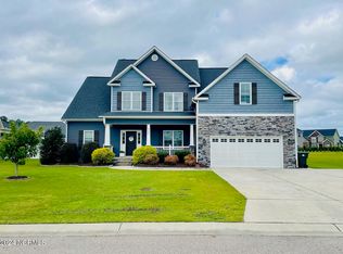 3404 Flora Dr, Winterville, NC 28590