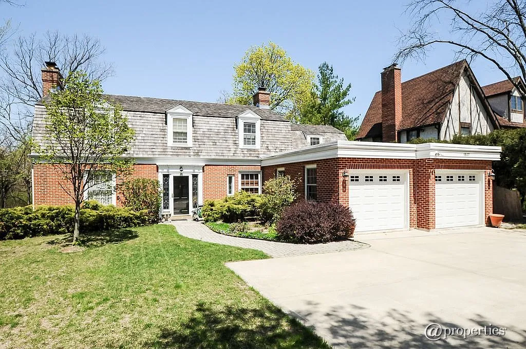 1507 Sheridan Rd photo 1