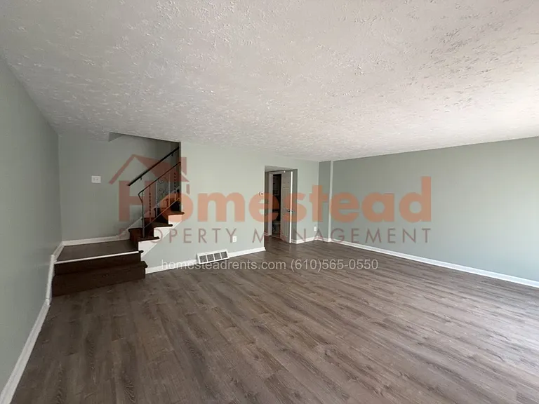 1340 Adair Rd — Photo 35