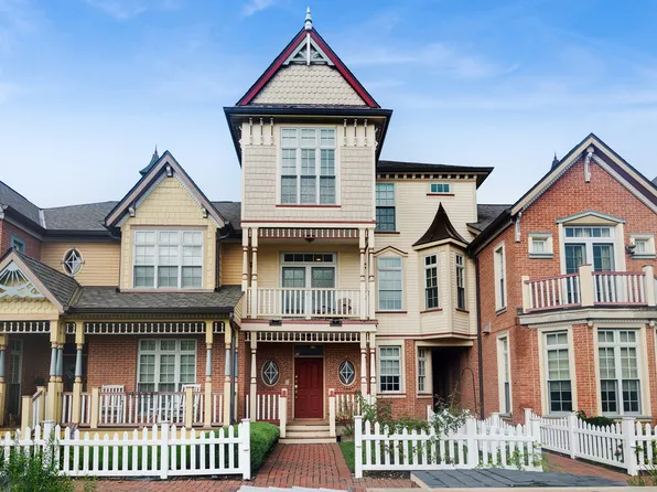 4151 Royal Mews Cir #202A, Naperville, IL 60564