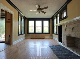 2255 W Addison St, Chicago, IL 60618