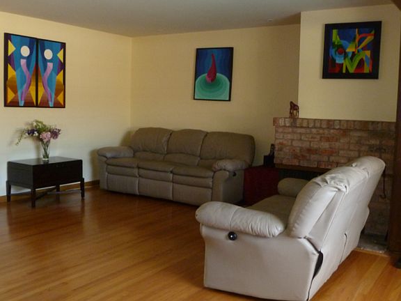 2nd image of 1125 London Ave