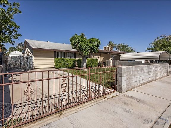 2nd image of 413 Bolsa Dr