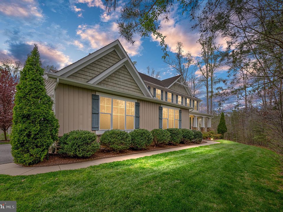 1st image of 138 Donovan Ln