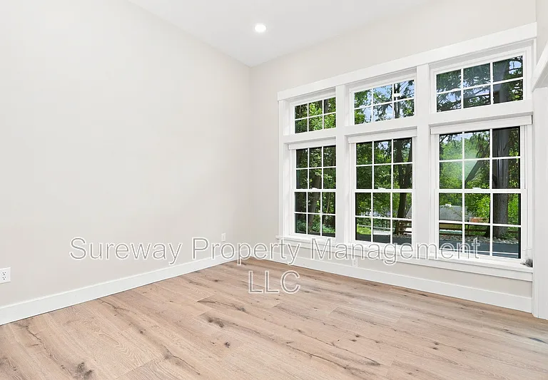 5565 Pennell Rd #2 — Photo 9