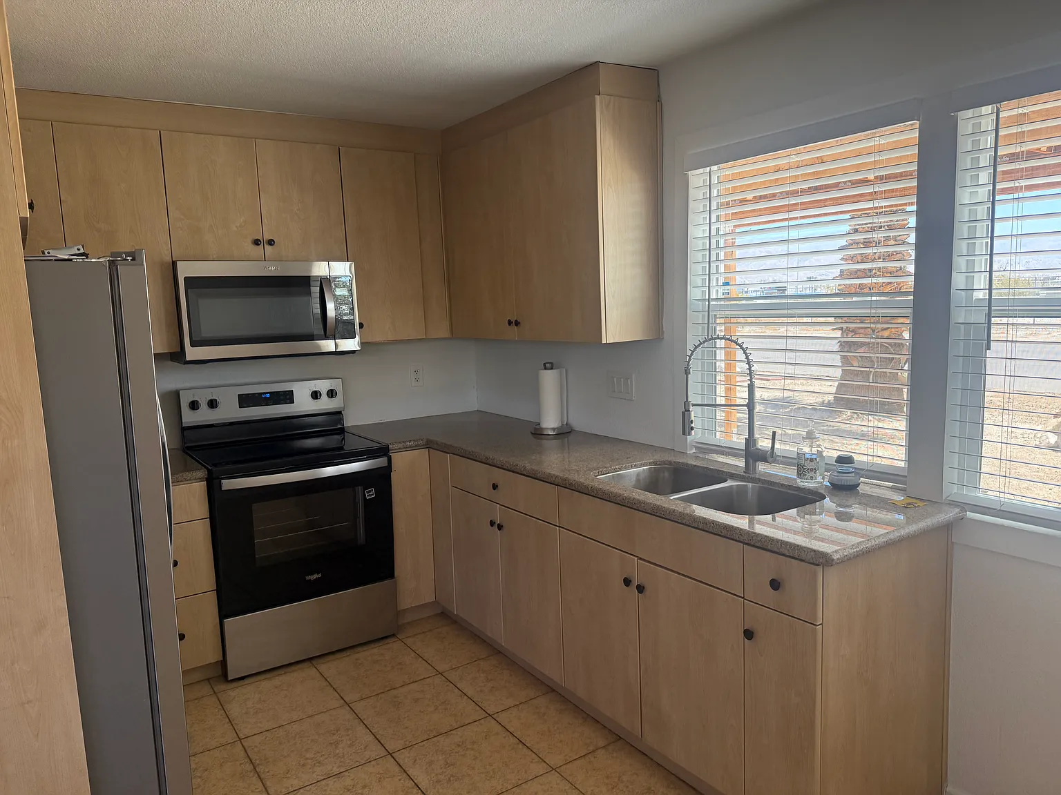 1 bed, 400 sqft, $1,695 — Photo 3
