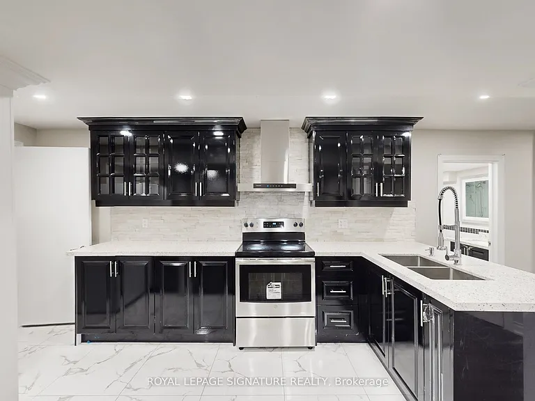 38 Havanna Cres #BASEMENT — Photo 6