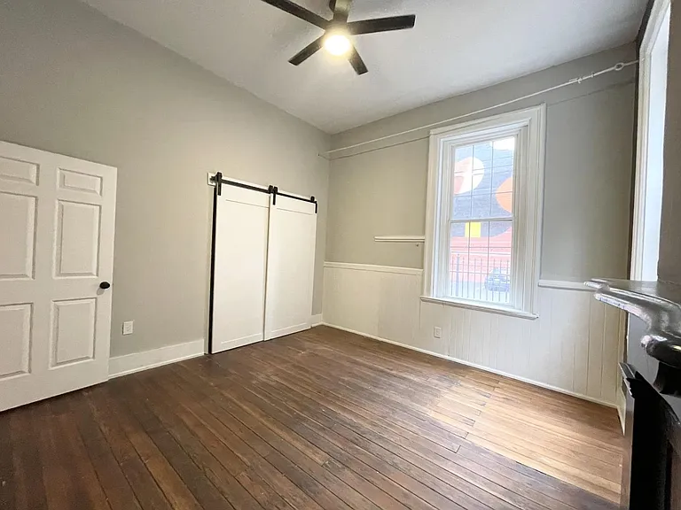 1119 Walnut St #2 — Photo 5