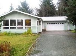 9574 Meadow Ln, Juneau, AK 99801