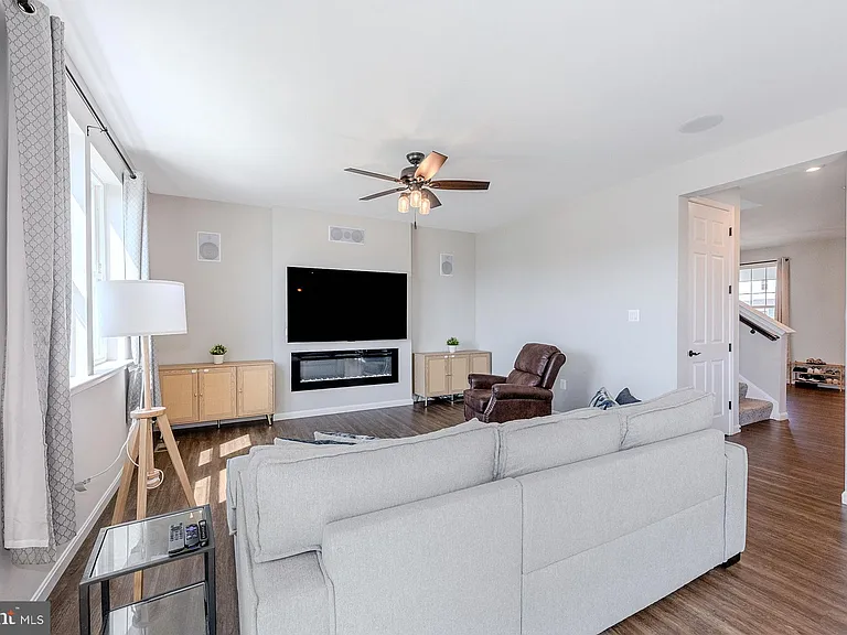 324 Cedar Spring Dr — Photo 13