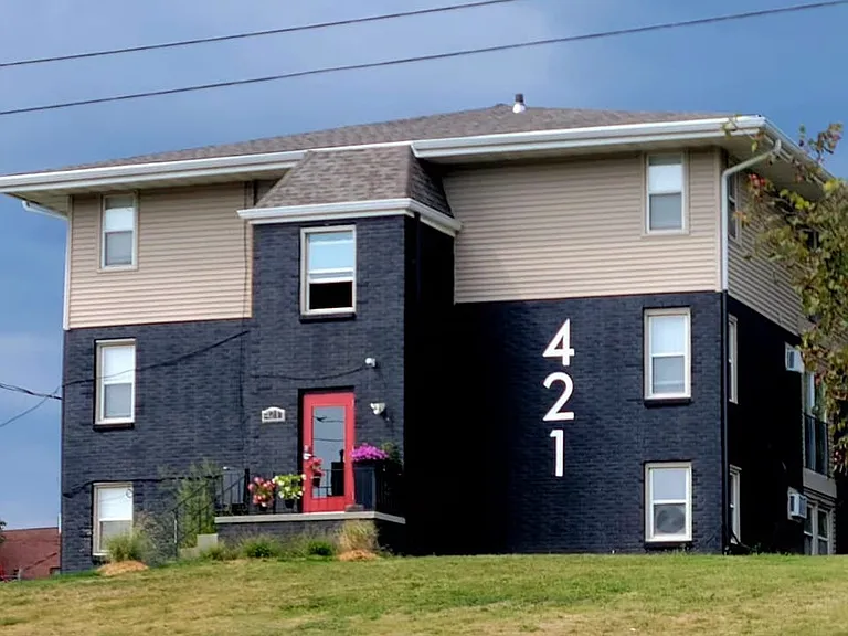421 College Ave #105 — Photo 2