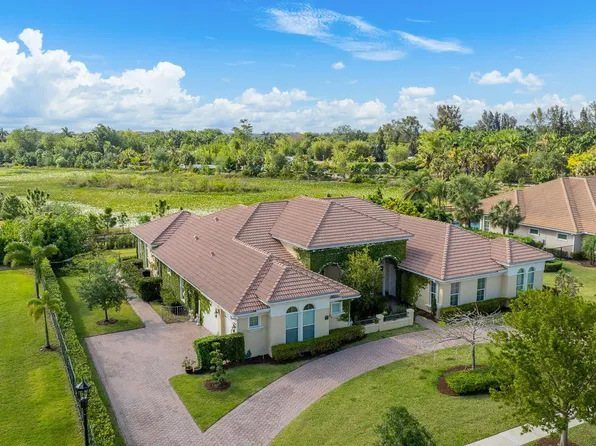 4899 W Sterling Ranch Circle, Davie, FL 33314