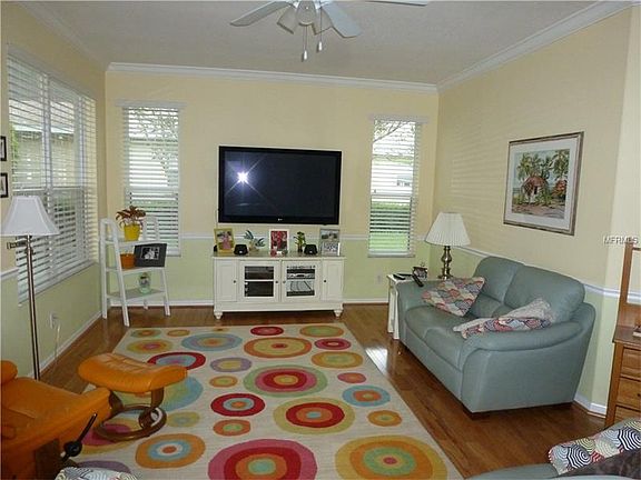 3rd image of 402 Londonderry Dr