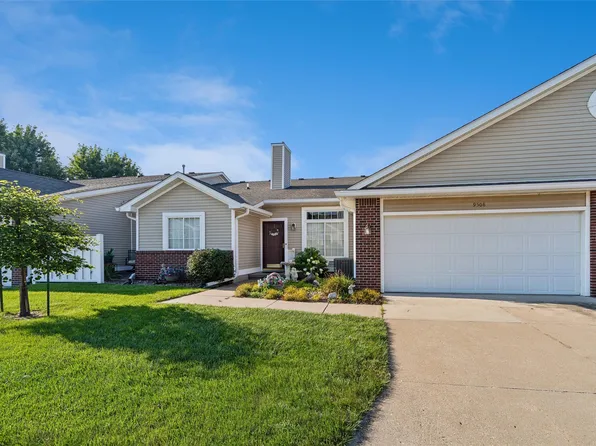 9508 Garnet Ln, Johnston, IA 50131
