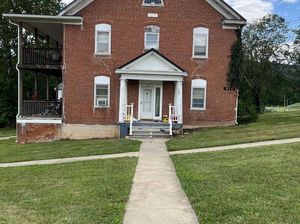 211 College Dr APT 3